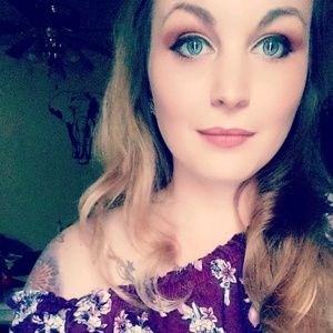 Meet your Posher, Alisha